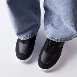 Schwarze CinqMars-Sneaker mit Keilabsatz 2