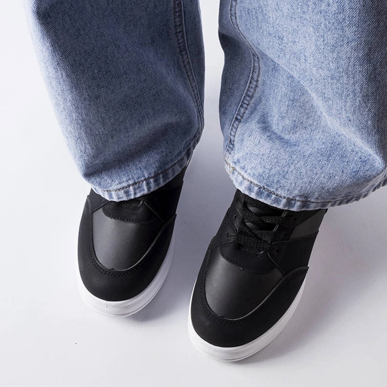 Schwarze CinqMars-Sneaker mit Keilabsatz 2