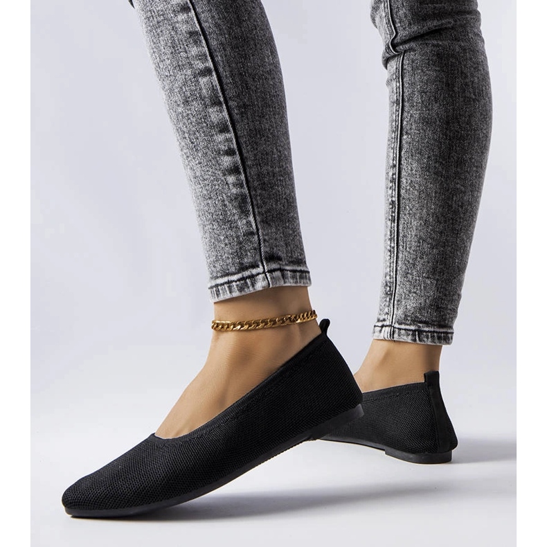 Schwarze Ballerinas aus Stoff von Drouin 1