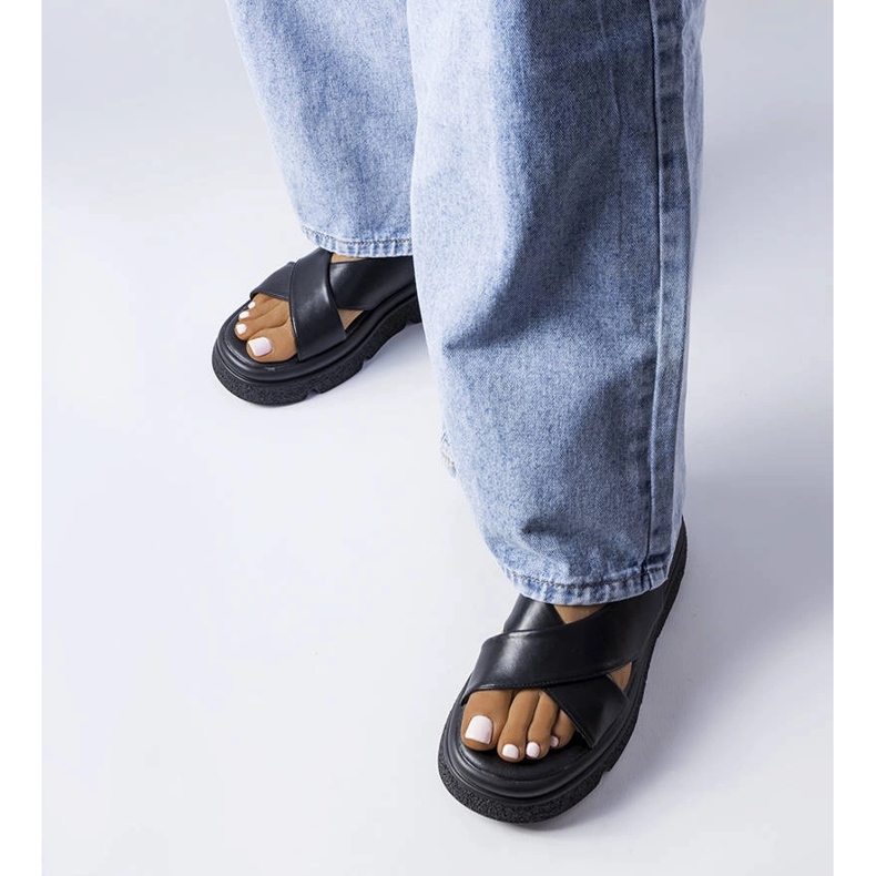 Schwarze Plateausandalen von Oakway 1