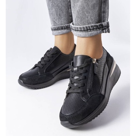 Schwarze durchbrochene Lederschuhe von Fleur 1