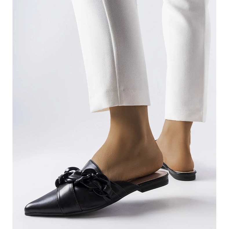 Schwarze elegante Sandalen mit Kette von Patenaude 2