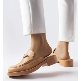 Braune Pantoletten mit integrierter Spitze von Berkshire 1