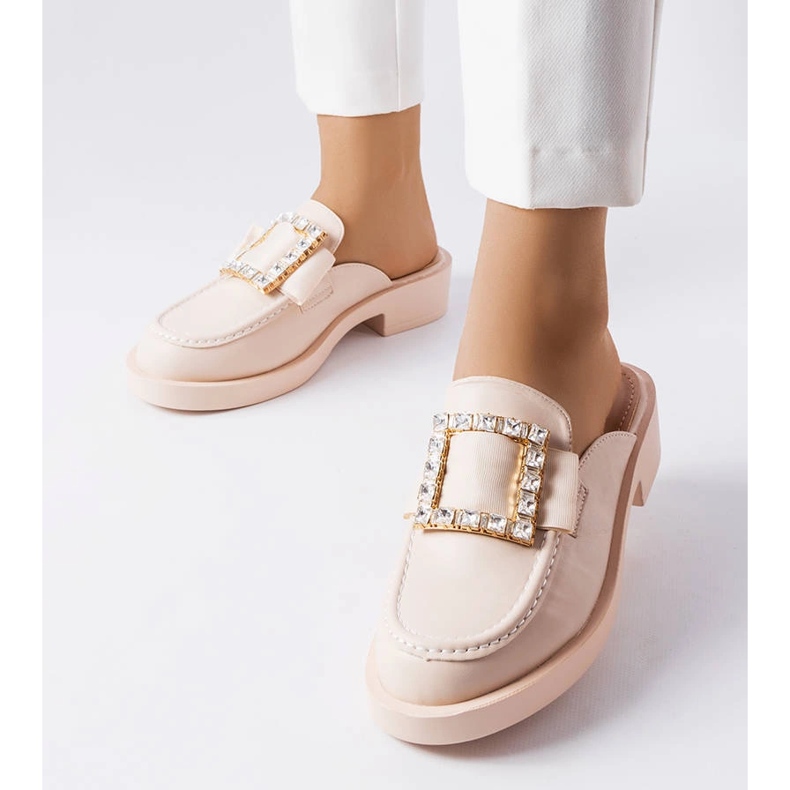 Beigefarbene Pantoletten mit integrierter Spitze von Columbus 1