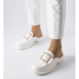 Weiße Flip-Flops mit integrierter Spitze von Columbus 1