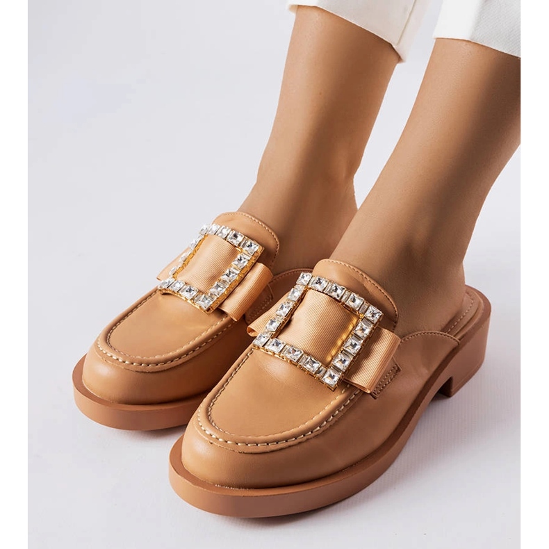 Braune Pantoletten mit integrierter Spitze von Columbus 1