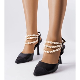 Gerippte schwarze Perlenabsätze 1