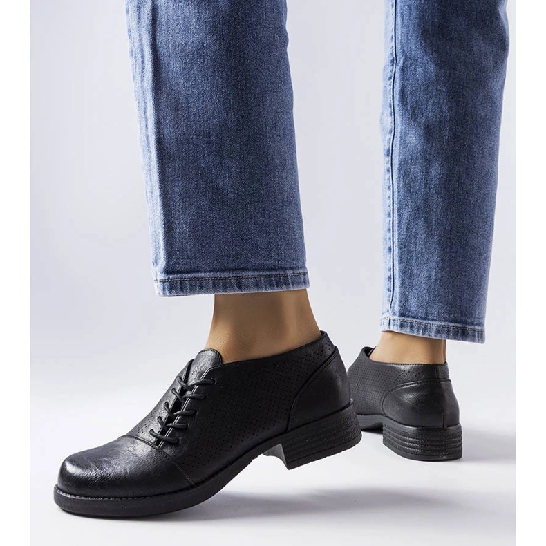 Schwarze Schuhe LS5379 1