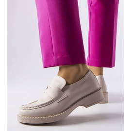 Beigefarbene, elegante Loafer von Élodie 1