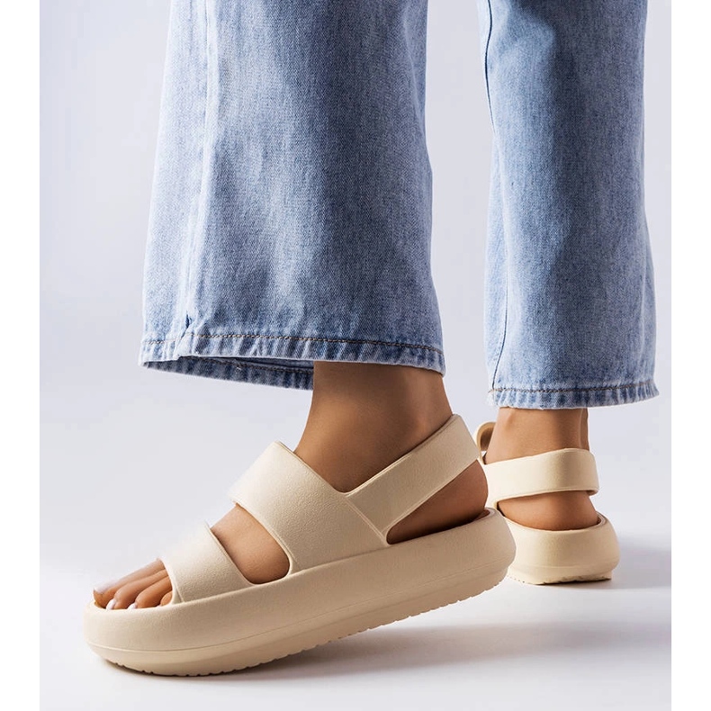 Beige Sandalen von Émond 1