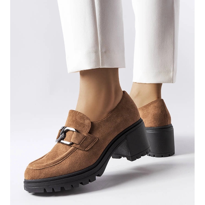 Braune Schuhe mit Lederinnensohle von Vinceza 1