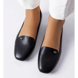 Schwarze Flats mit eckiger Zehenpartie von Noël 2