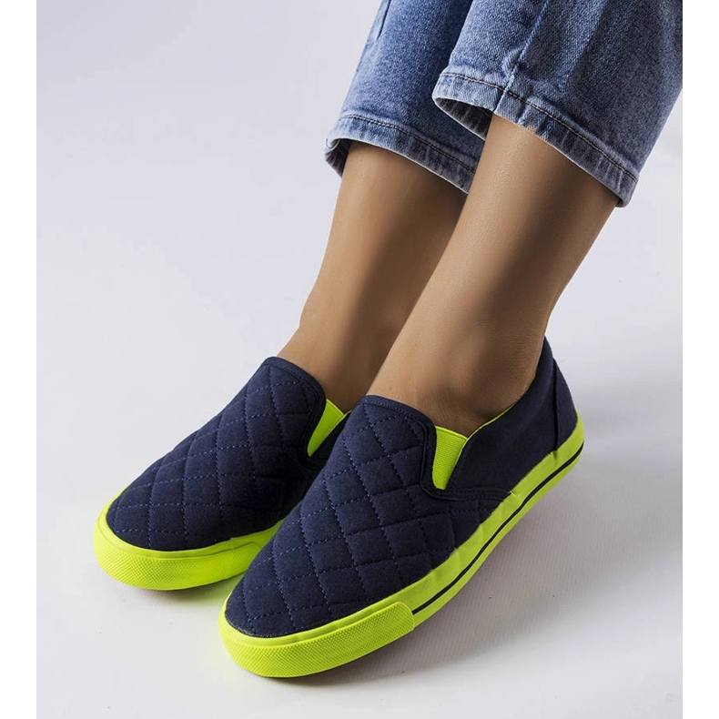 Marineblaue, gesteppte Slip-On-Sneaker von Balsamo 1