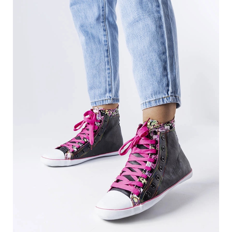 Schwarze Stiefeletten mit Blumenmuster von Marphisa 1