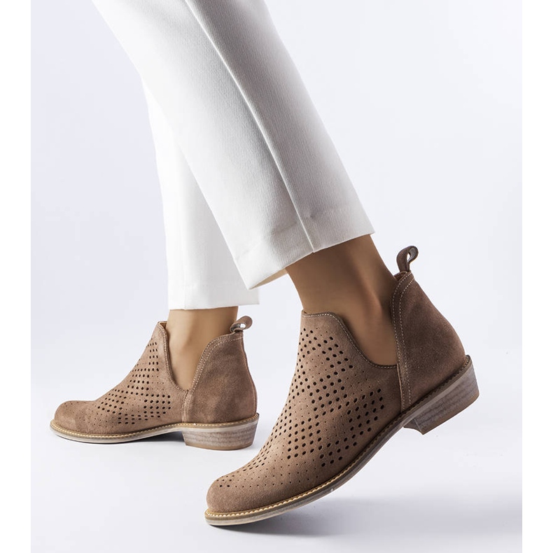 BM Karino braun durchbrochene Lederstiefel 2