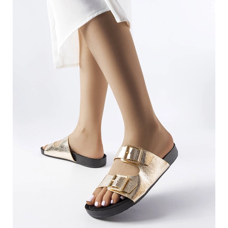 Goldlackierte Norcross-Slides mit Schnallen golden 1