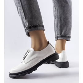 Legget weiße Lacklederschuhe 2