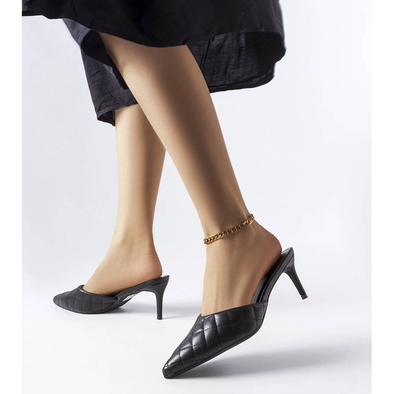 Schwarze gesteppte Flip-Flops von Lambert 1