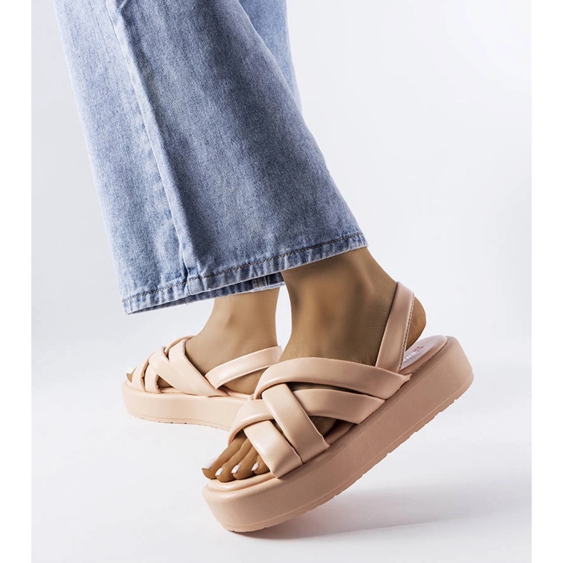 Rosa Hufeisen-Plateausandalen 1