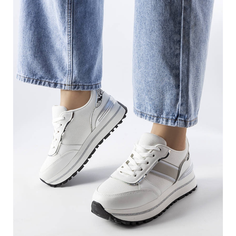 Weiße Sneakers mit Glitzereinsätzen von Lang 1