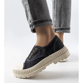 Schwarze Turnschuhe von Walton 1