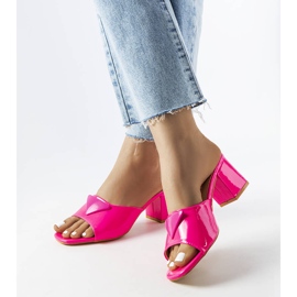 Rosa lackierte Astpfostenschieber 2