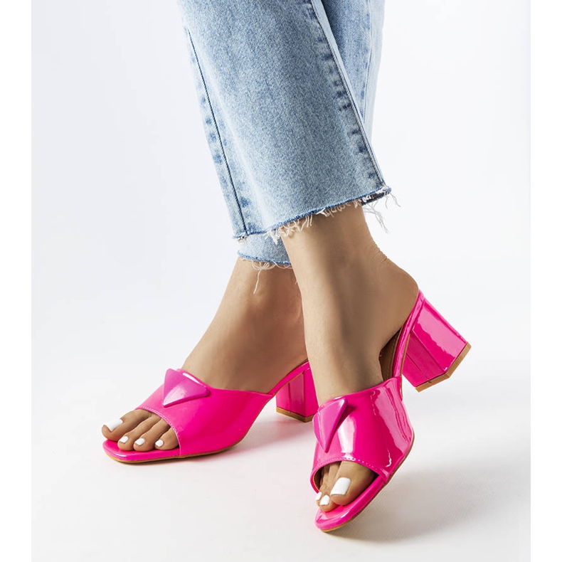 Rosa lackierte Astpfostenschieber 2