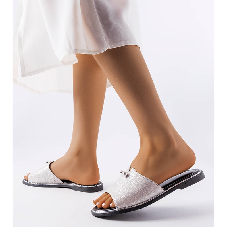 Evento Silberne Metallic-Sandalen mit Perlen von Frederi silber- 2