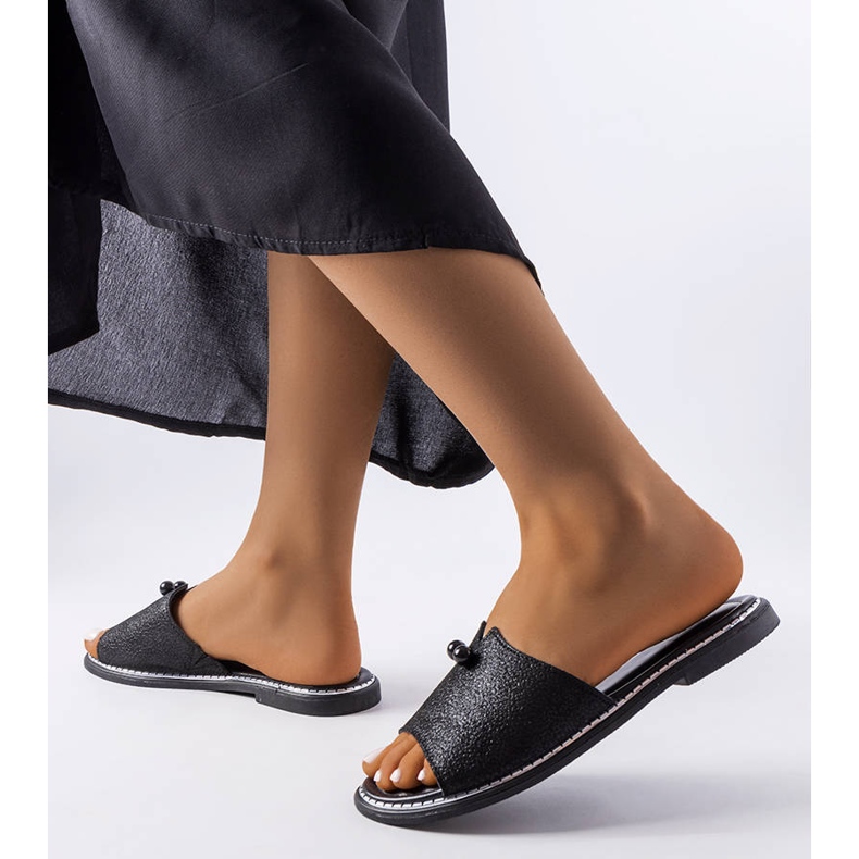 Schwarze Metallic-Sandalen mit Perlen von Frederi 2