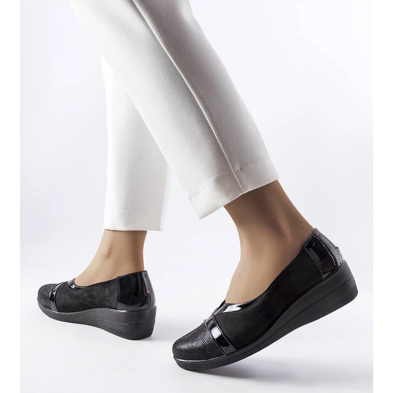 Schwarze Keilschuhe von Sundown 1