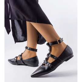 Schwarze Ballerinas mit spektakulärem Blur-Verschluss 2