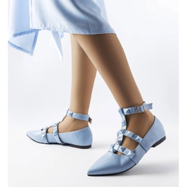 Blaue Ballerinas mit spektakulärem Blur-Verschluss 2