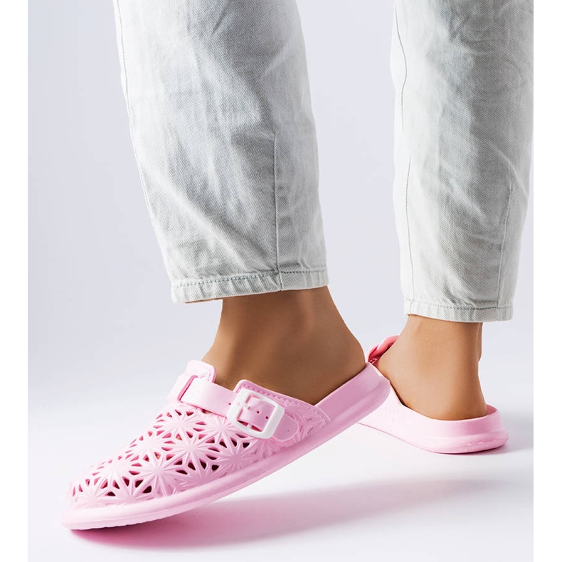 Rosafarbene Pantoletten aus durchbrochenem Gummi von Peverell 1