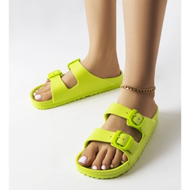 Grüne Gummipantoffeln mit Schnallen von Eugene 1