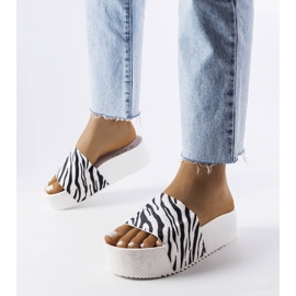 AE35 Zebra-Folien weiß 1