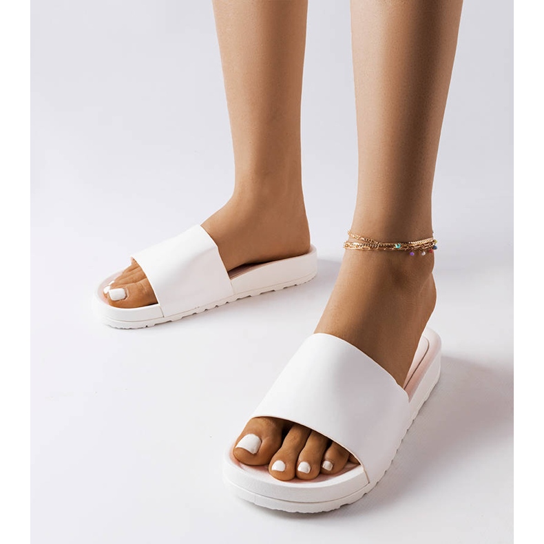 Inna Weiße Gummipantoletten von Sabourin 1