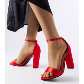 Rote High-Heel-Sandalen von Rive 1