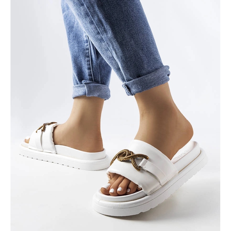 Weiße Plateausandalen von Frédérique 2