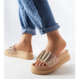 Rosa Plateausandalen mit Zirkonias von Franet 1