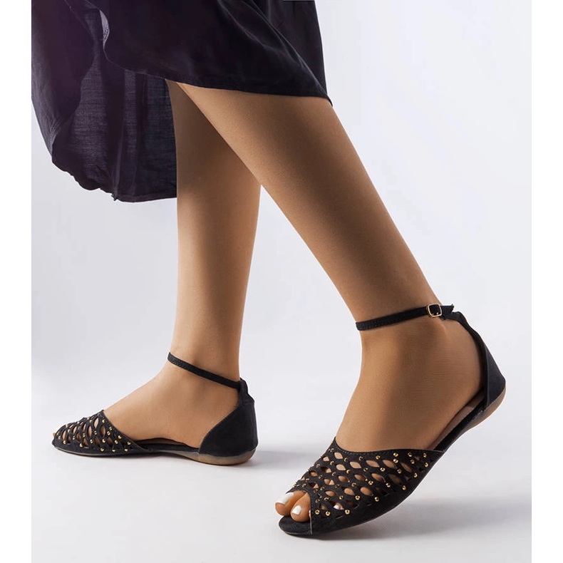 Schwarze durchbrochene Sandalen mit Strasssteinen von Avice 1