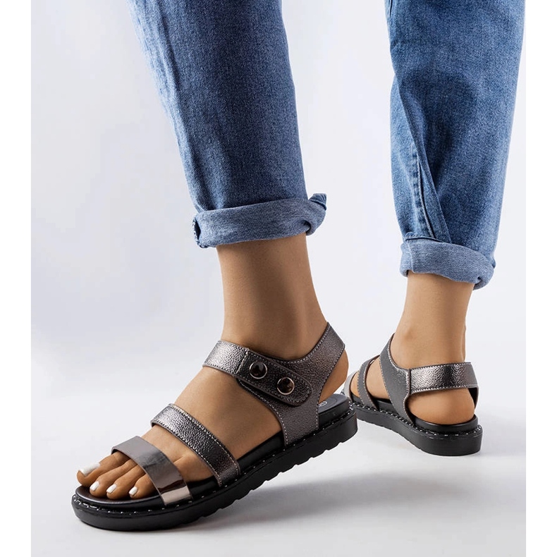 Graue Metallic-Sandalen von Lanham 1