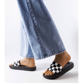 Schwarze Plateau-Slipper aus Gummi von Elin 2