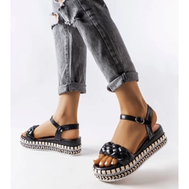 Schwarze Plateausandalen von Katrin 1