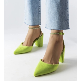 Grüne Pumps von Stella 1