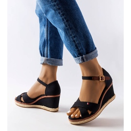 Schwarze Espadrilles mit Keilabsatz von Eleonora 1