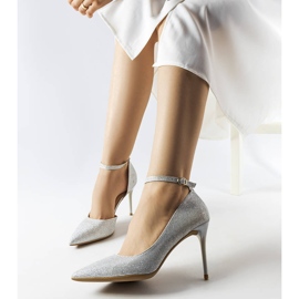 Inna Nikolina-Absätze aus silbernem Brokat silber- 1