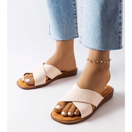 Inna Tiana beige Hausschuhe 1