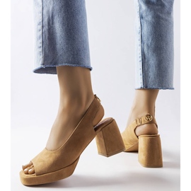 Karino Velours-Blocksandalen beige 2