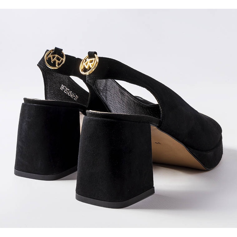 Schwarze Velourssandalen von Karino 1