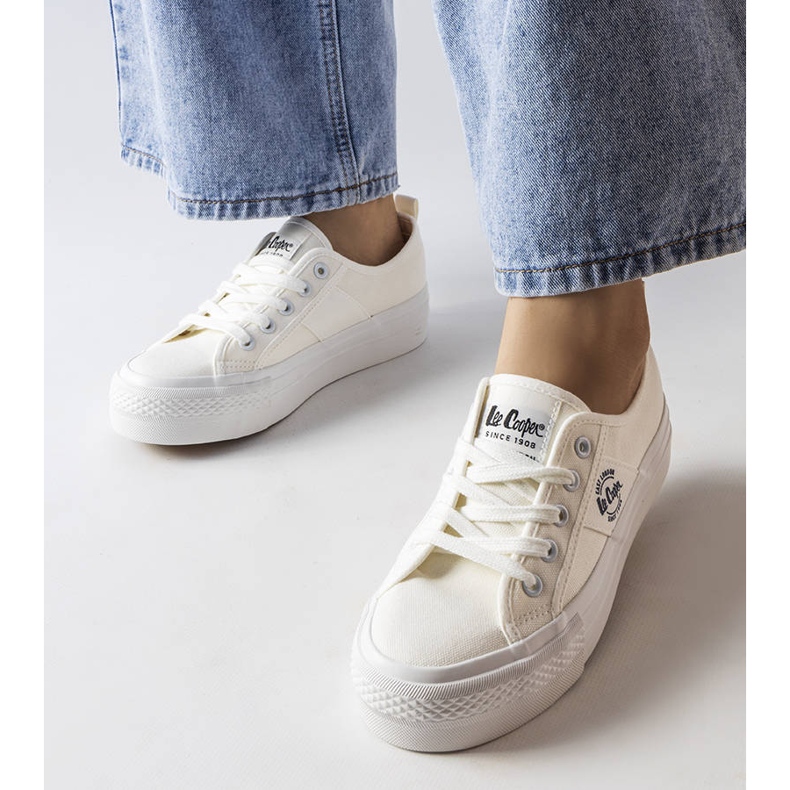 Lee Cooper LCW-22-31-0837L weiße Turnschuhe 1